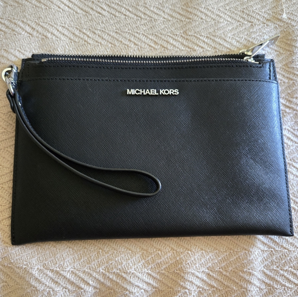Michael Kors Clutch